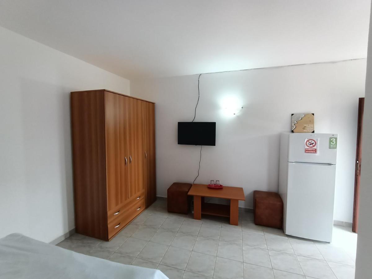 Hotel La Mariana Vama Veche Esterno foto