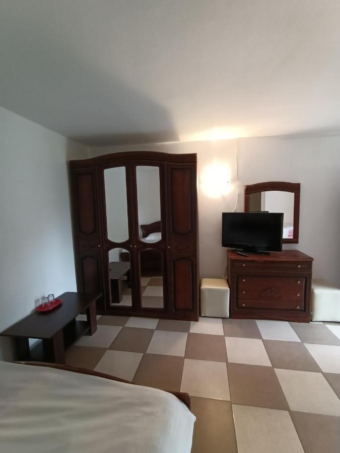 Hotel La Mariana Vama Veche Esterno foto
