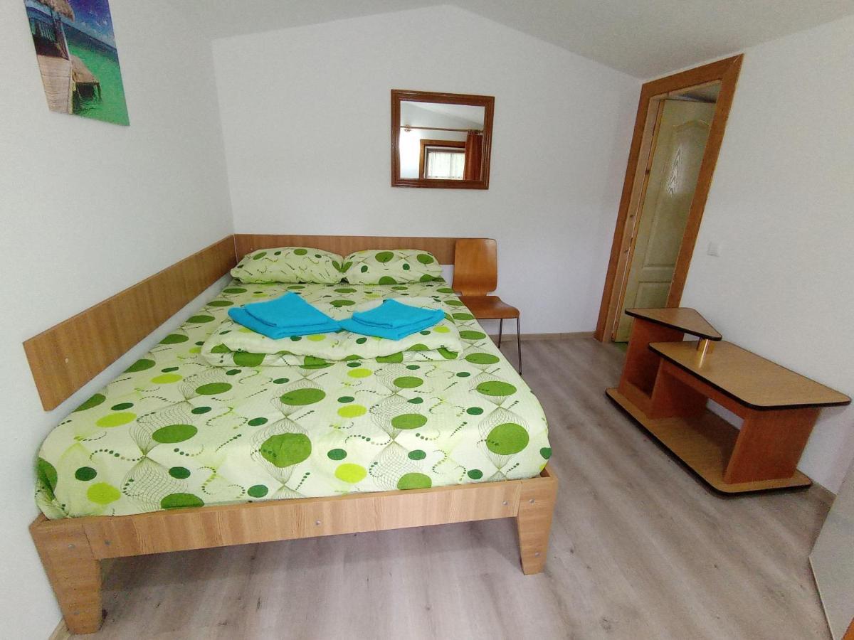 Hotel La Mariana Vama Veche Esterno foto